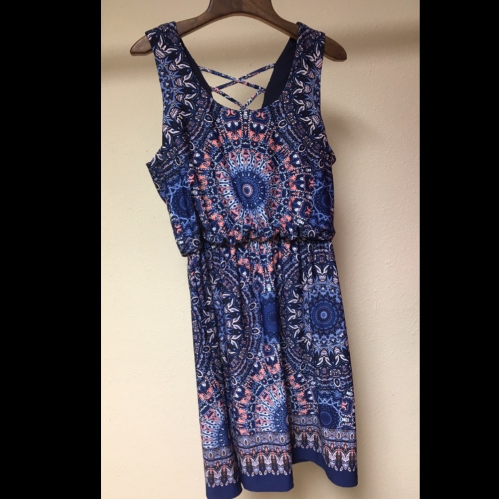 Blue Pattern Dress - Picture 2 of 3